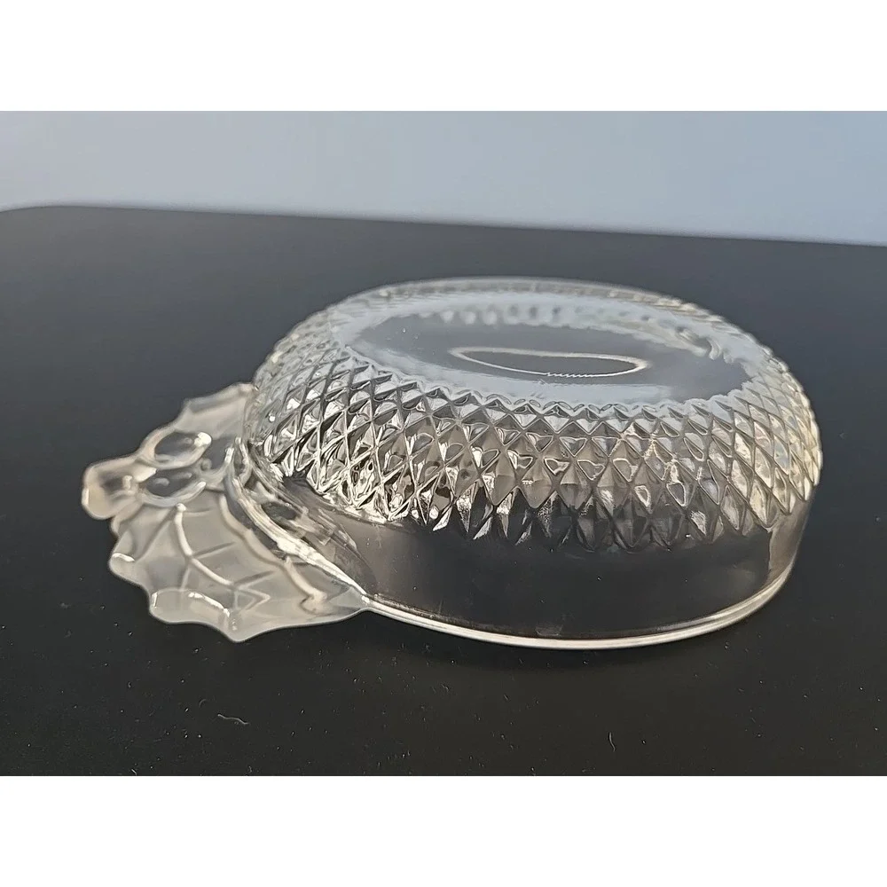 Mikasa Studio Nova‎ Frosted Holly Berry Glass Bowl Christmas Treasure Dish